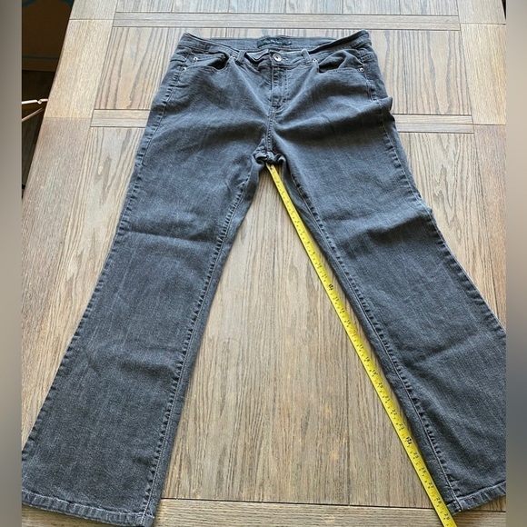 Calvin Klein Distressed Antique Black Boot Cut Stretch Jeans White Stitch Sz 16W - Picture 6 of 11